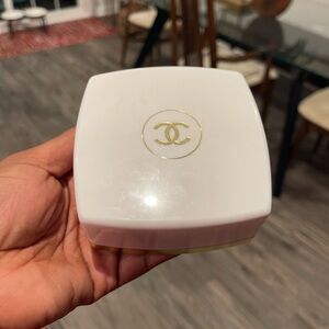Vintage 90's CHANEL No 5 Luxury After Bath Powder